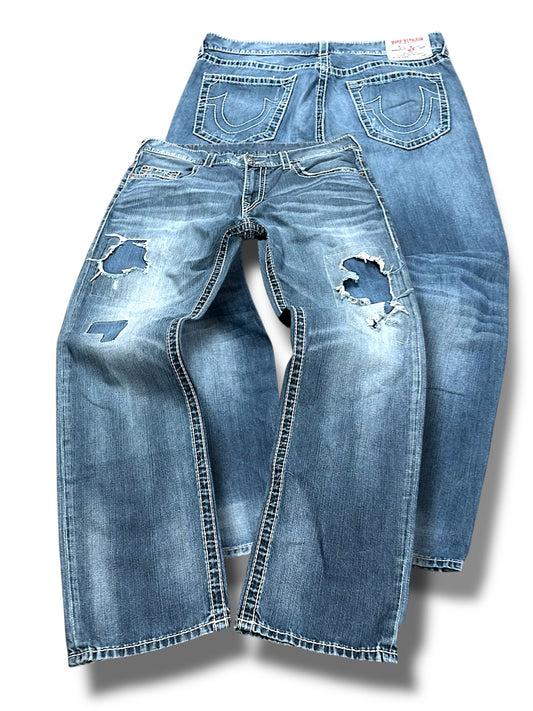 Vintage True Religion Y2K Straight Leg Jeans (L)