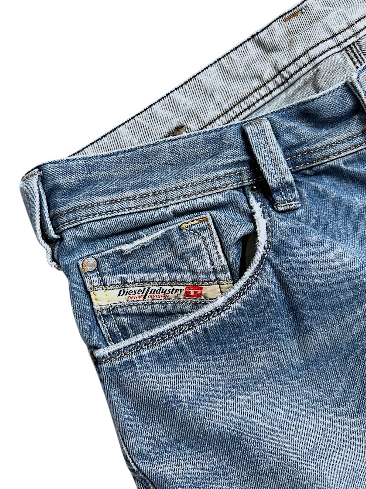 Vintage Diesel straight leg y2k Jeans (M)