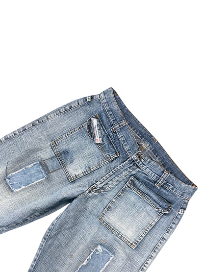 Vintage Diesel Y2K Flared/Baggy Jeans (L)