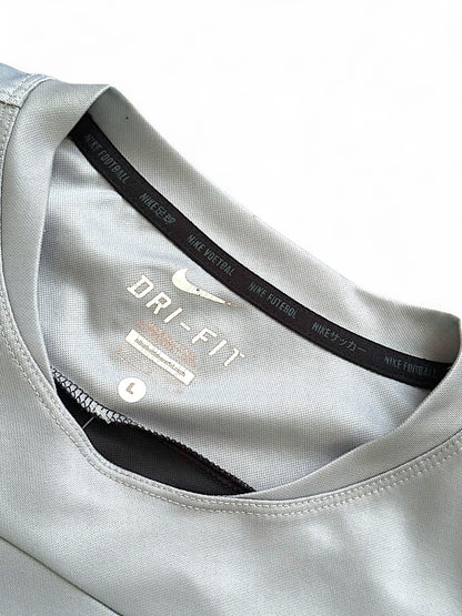 Vintage Nike 
Juve Shirt (L)