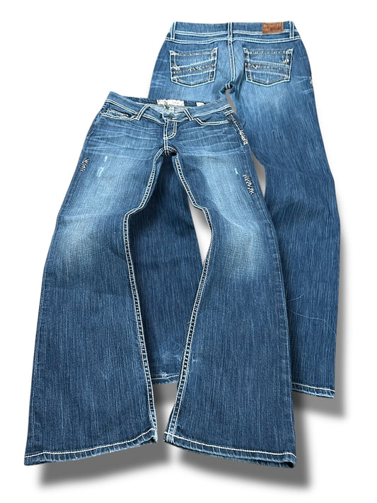 Vintage Embroidery Y2K Low Waist Bootcut / Flared Damenjeans (M)