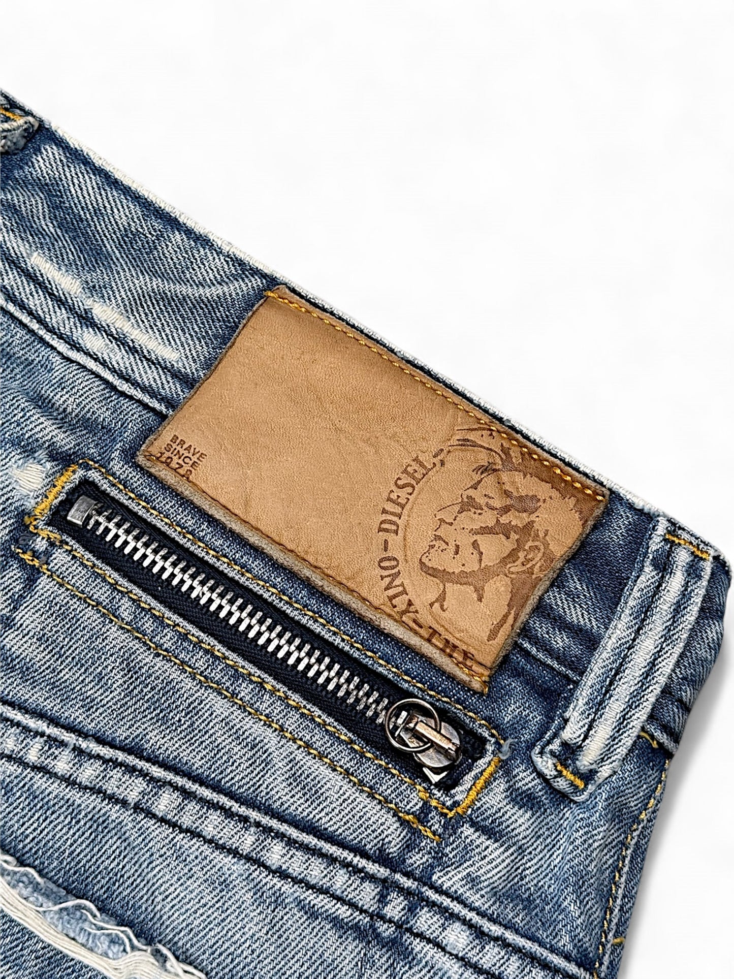 Vintage Diesel y2k Jeans (S)