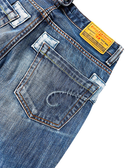 Vintage Diesel Y2K Flared Damenjeans (M)