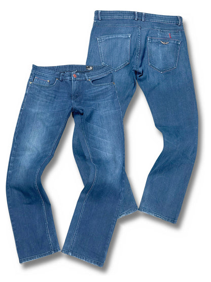 Vintage Armani Straight Leg Jeans (S) – Vorder- und Rückansicht