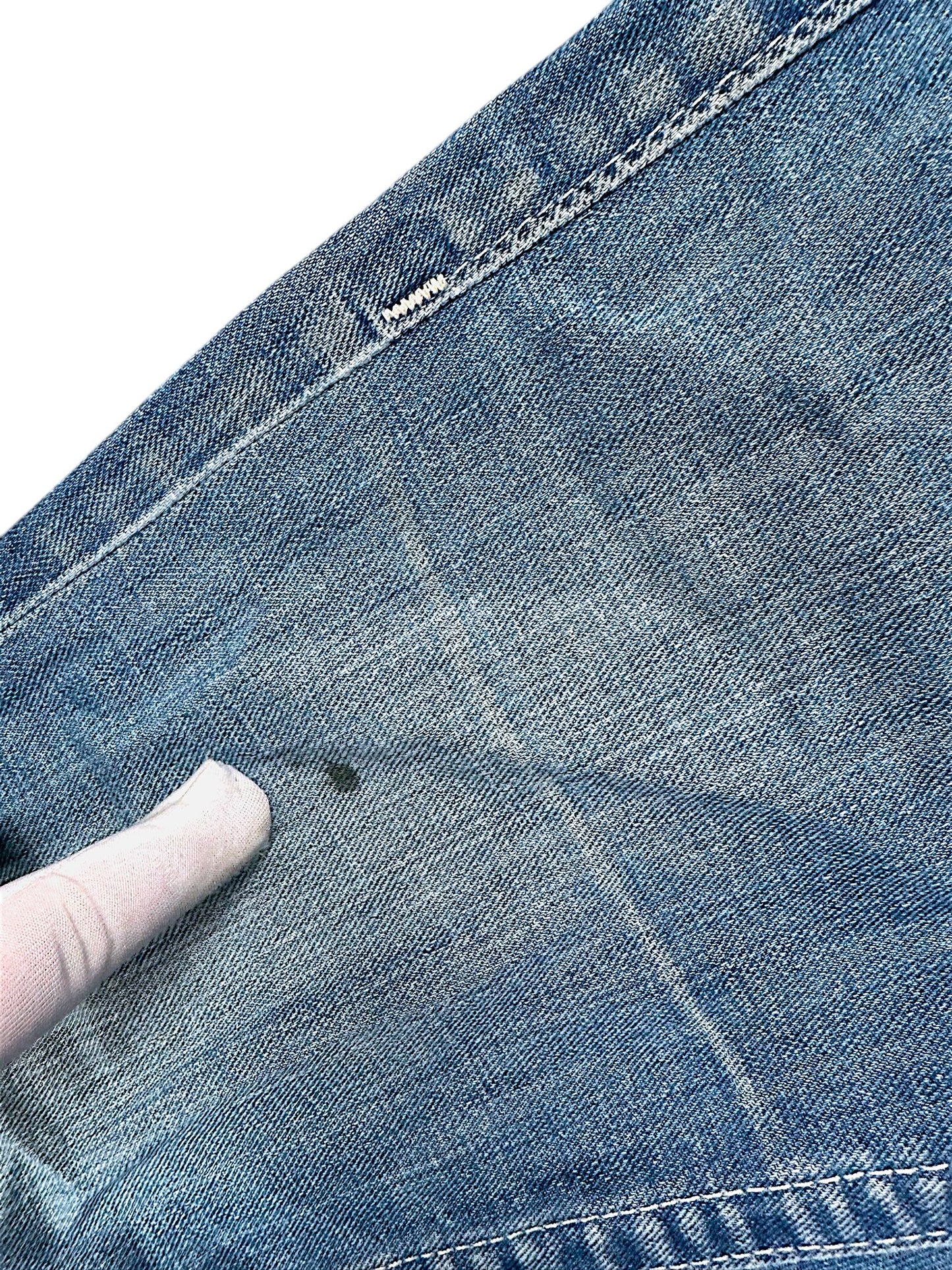 Vintage True Religion Y2K Flared Jeans (M)