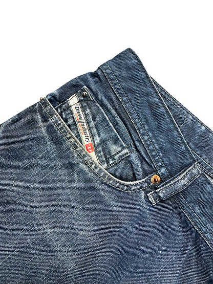 Vintage Diesel Straight Leg Jeans „WAYKEE“ (L)