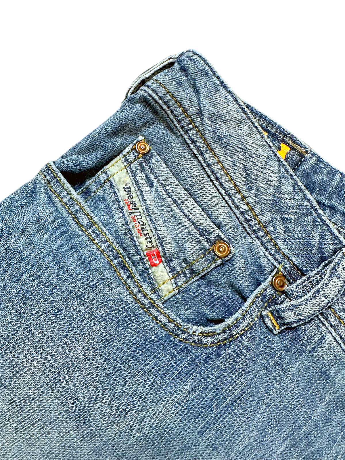 Vintage Diesel Flared Jeans „Zatiny“ (L) – Detailaufnahme 2