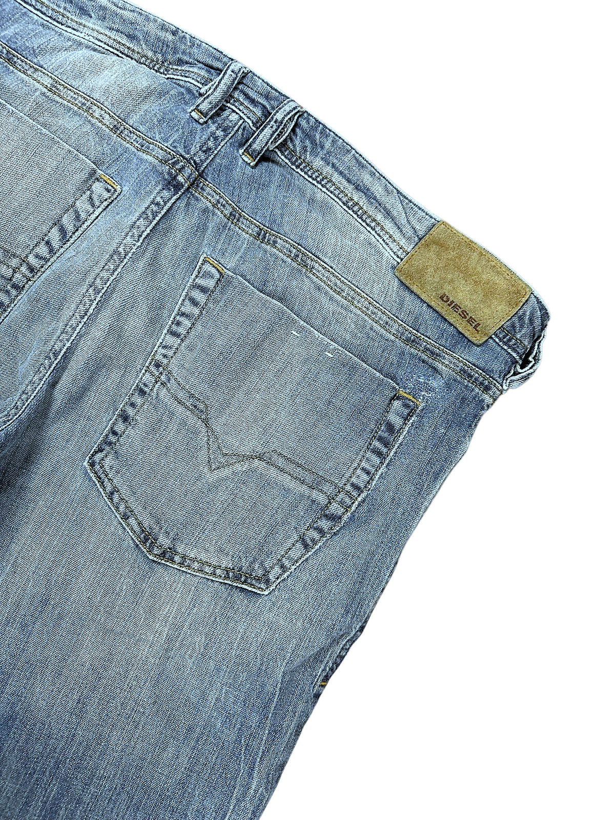 Vintage Diesel Flared Jeans „Zatiny“ (L) – Detailaufnahme 4