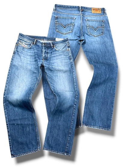 Vintage Diesel Y2K Straight Leg Jeans (M)