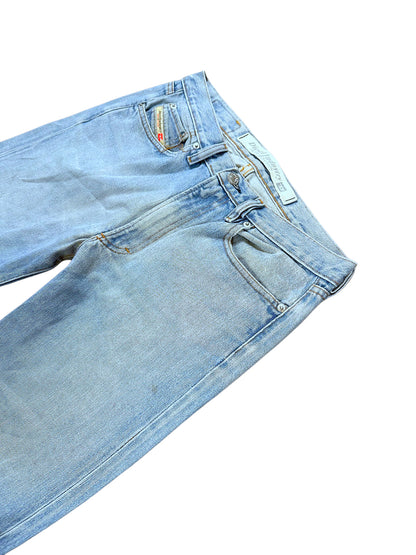 Vintage Diesel Straight Leg Jeans „Industry“ (S) – Detailaufnahme 1