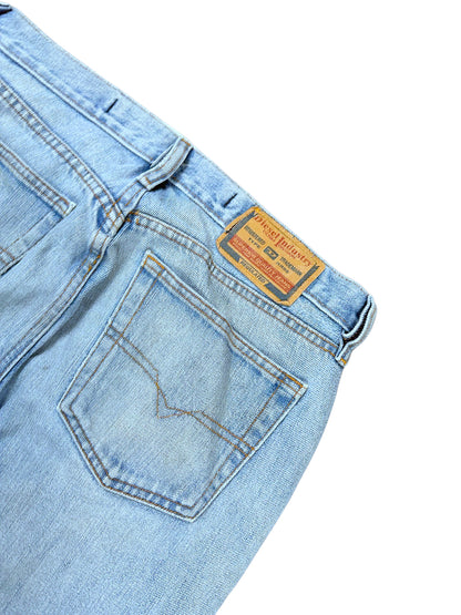 Vintage Diesel Straight Leg Jeans „Industry“ (S) – Detailaufnahme 4