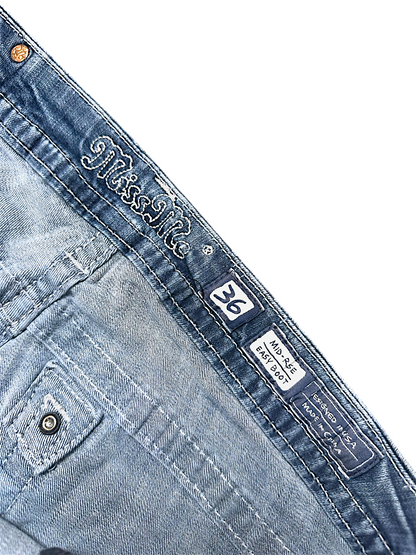 Vintage Miss Me Y2K Bootcut / Flared Damenjeans (M)
