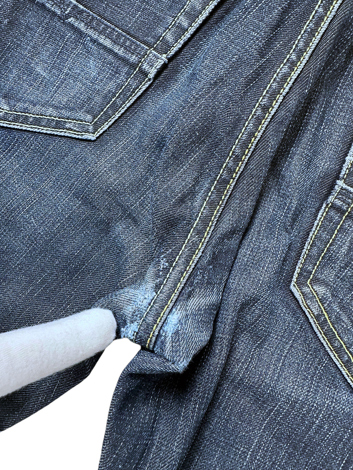 Vintage Diesel x Adidas Y2K Flared Jeans (S) – Detailaufnahme 6