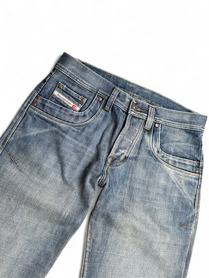 Vintage Diesel straight leg Jeans (M)