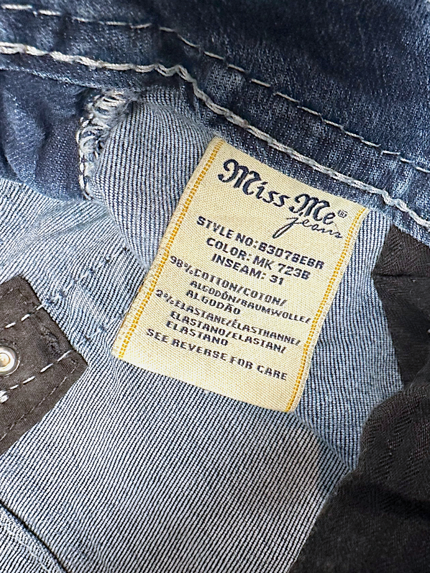 Vintage Miss Me Y2K Bootcut / Flared Damenjeans (M)