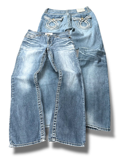 Vintage Embroidery Y2K Bootcut Flared Jeans (S)