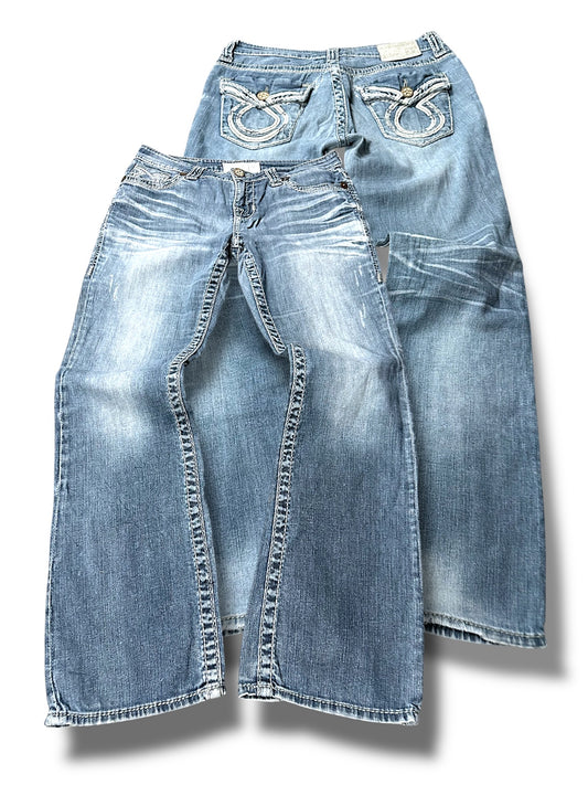 Vintage Embroidery Y2K Bootcut Flared Jeans (S)
