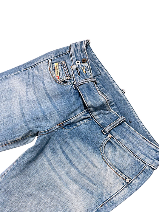 Vintage Diesel Y2K Low Waist Bootcut / Flared Damenjeans (S)