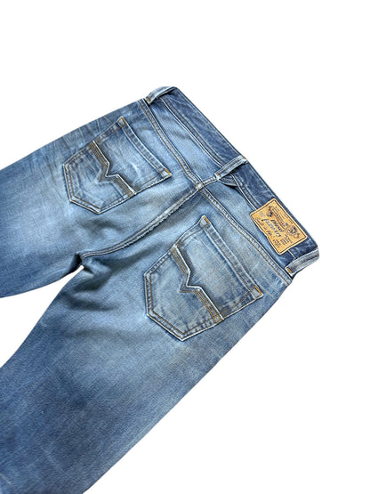 Vintage Diesel Y2K Straight Leg Jeans „Larkee“ (S) – Detailaufnahme 5