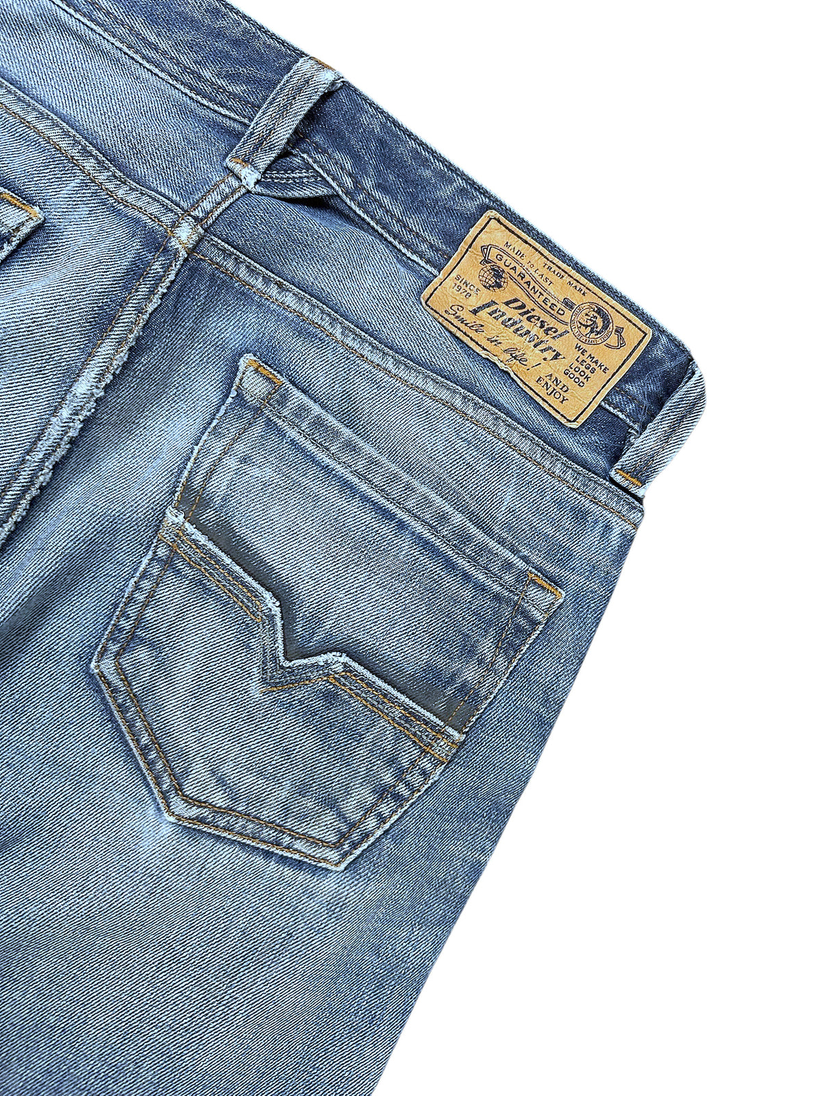 Vintage Diesel Y2K Straight Leg Jeans „Larkee“ (S) – Detailaufnahme 6