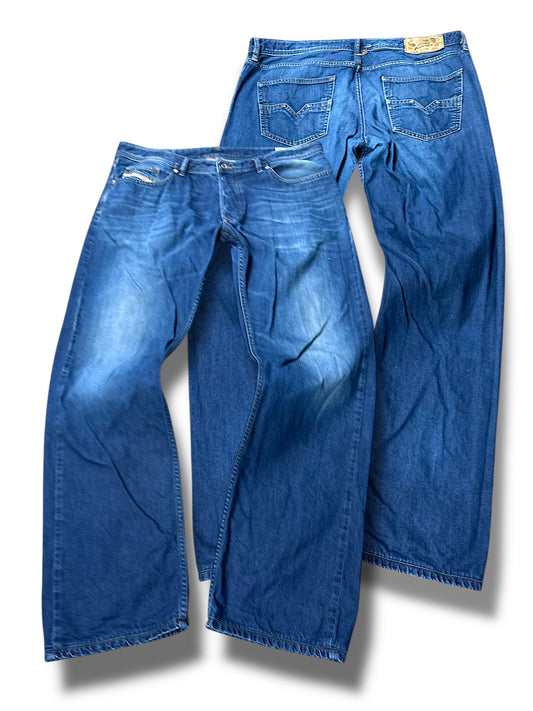 Vintage Diesel Straight Leg Jeans  (L)