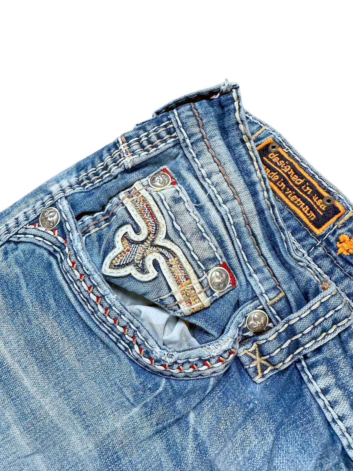 Vintage Rock Revival Y2K Flared Jeans (M) – Detailaufnahme 2