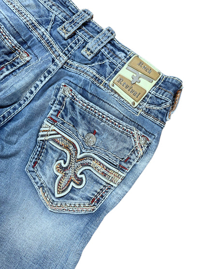 Vintage Rock Revival Y2K Flared Jeans (M) – Detailaufnahme 5