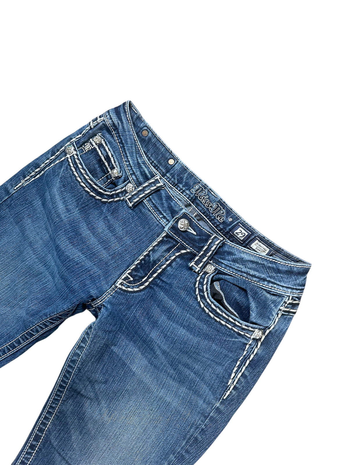Vintage Miss Me Low Waist Bootcut Damenjeans „Signature Boot“ (M) – Detailaufnahme 2