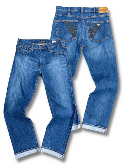 Vintage Armani Jeans Y2K Straight Leg Jeans (M) – Vorder- und Rückansicht