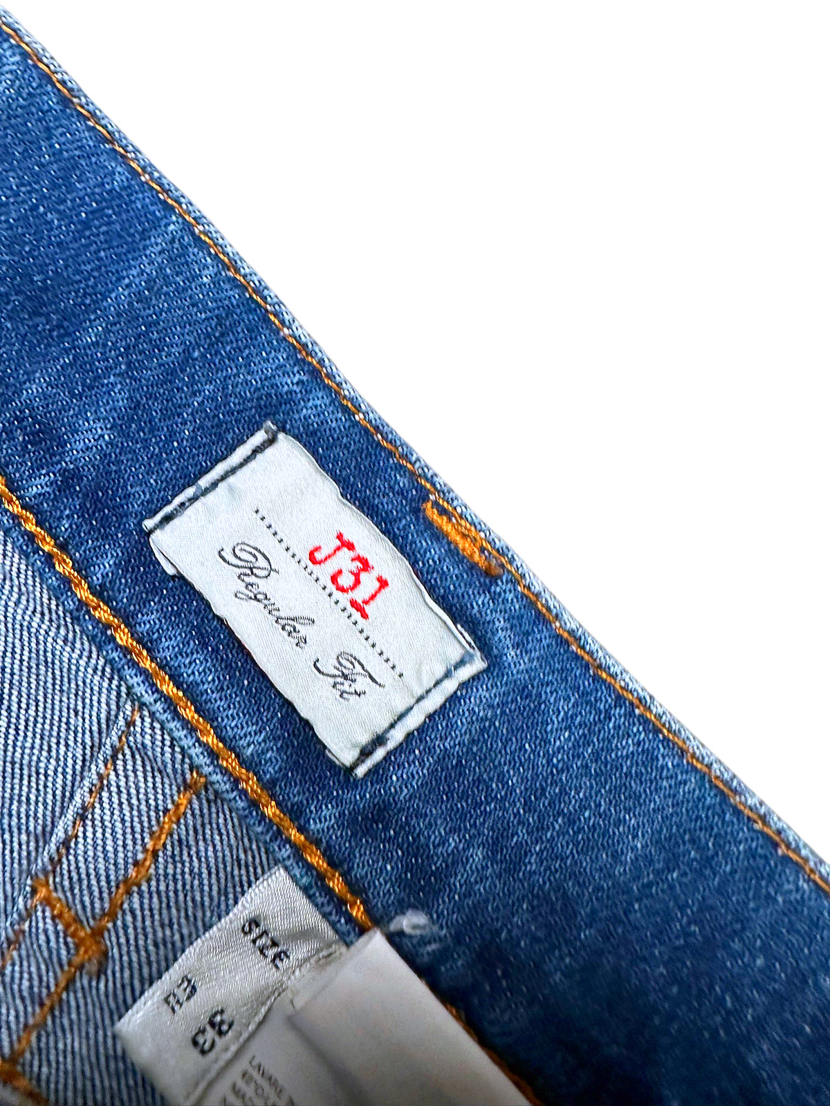 Vintage Armani Jeans Y2K Straight Leg Jeans (M) – Detailaufnahme 3