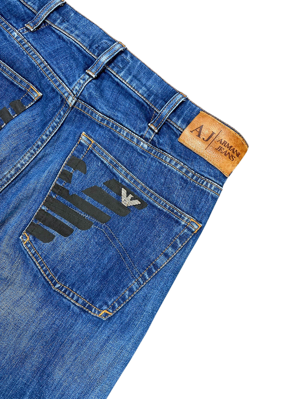 Vintage Armani Jeans Y2K Straight Leg Jeans (M) – Detailaufnahme 5