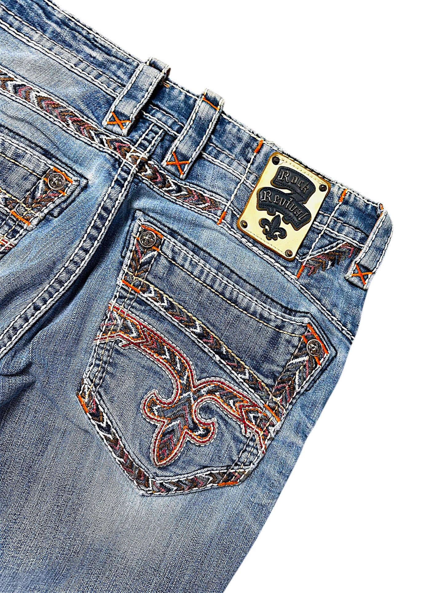 Vintage Rock Revival Y2K Straight Leg Jeans (S)