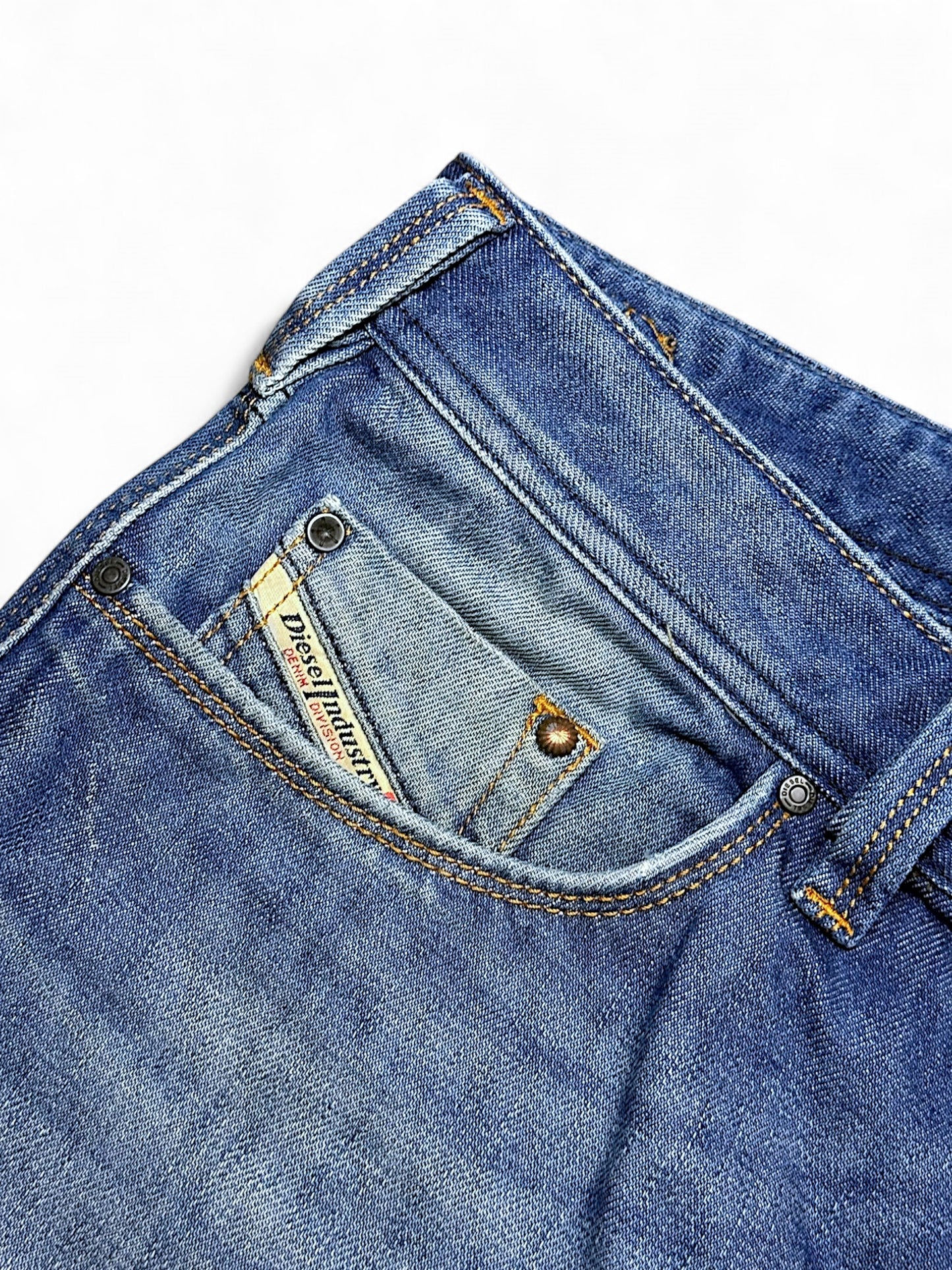 Vintage Diesel y2k Jeans (L)