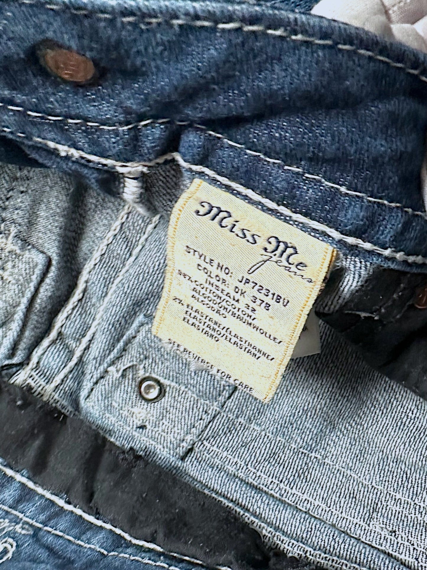 Vintage Miss Me Y2K Low Waist Bootcut / Flared Damenjeans (M)