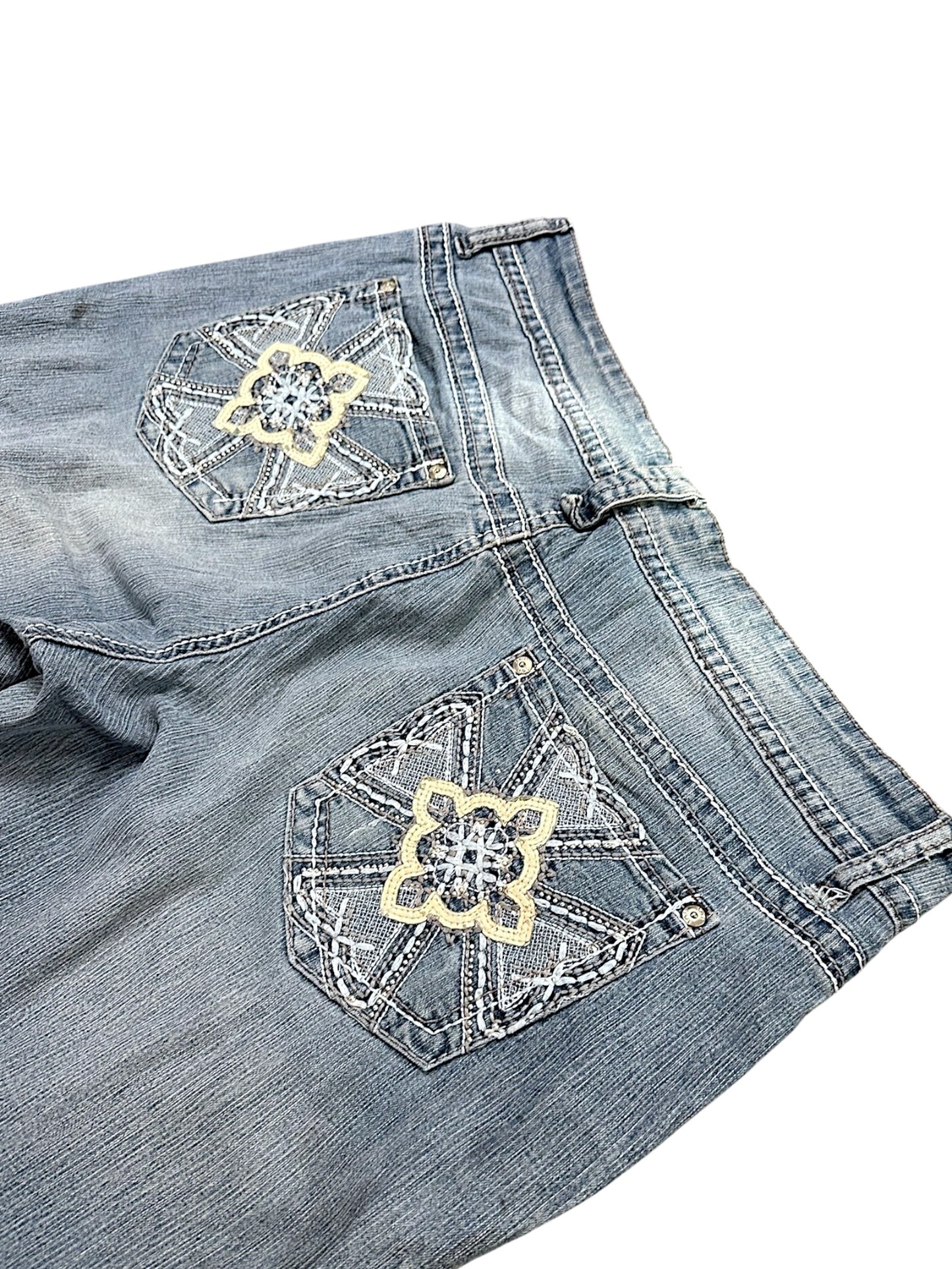 Vintage Embroidery Y2K Flared Jeans (S)