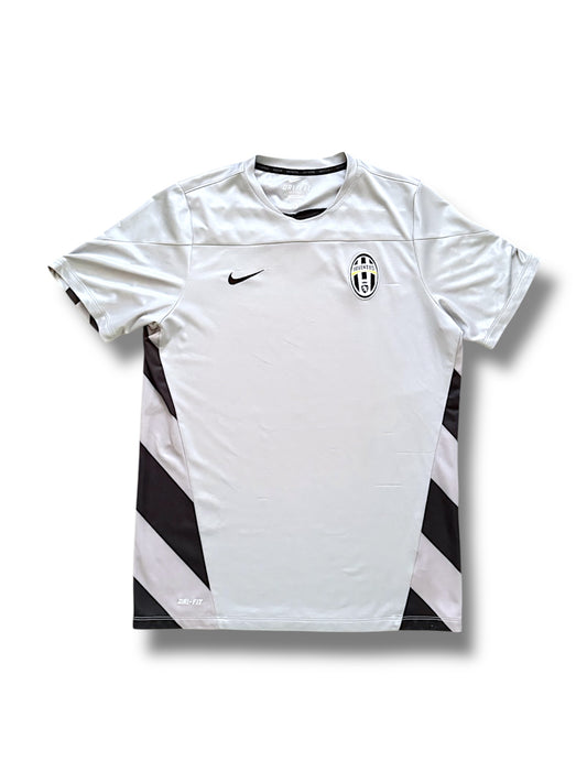 Vintage Nike 
Juve Shirt (L)