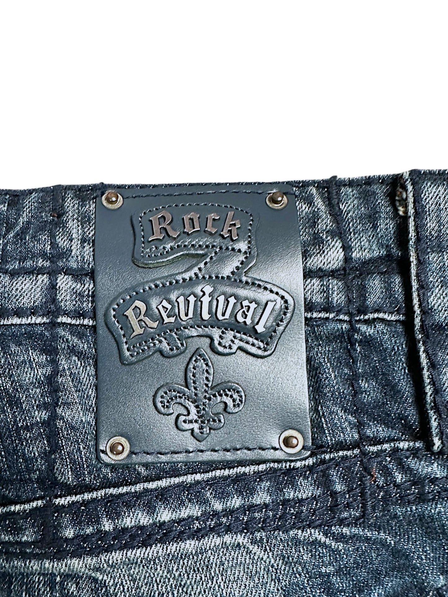 Vintage Rock Revival y2k Jeans (M)