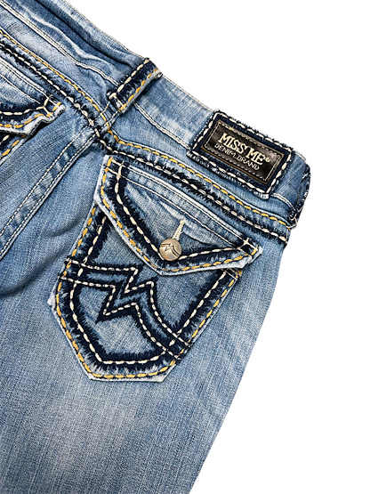 Vintage Miss Me Y2K Bootcut / Flared Damenjeans (M)