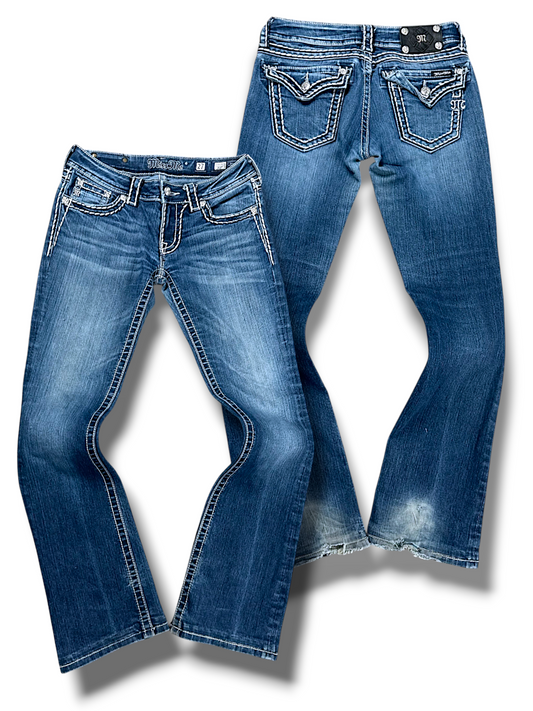 Vintage Miss Me Y2K Low Waist Bootcut / Flared Damenjeans (M)