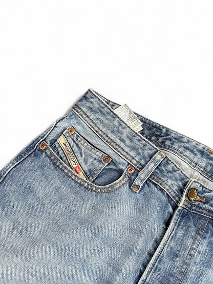 Vintage Diesel straight leg Jeans (M)