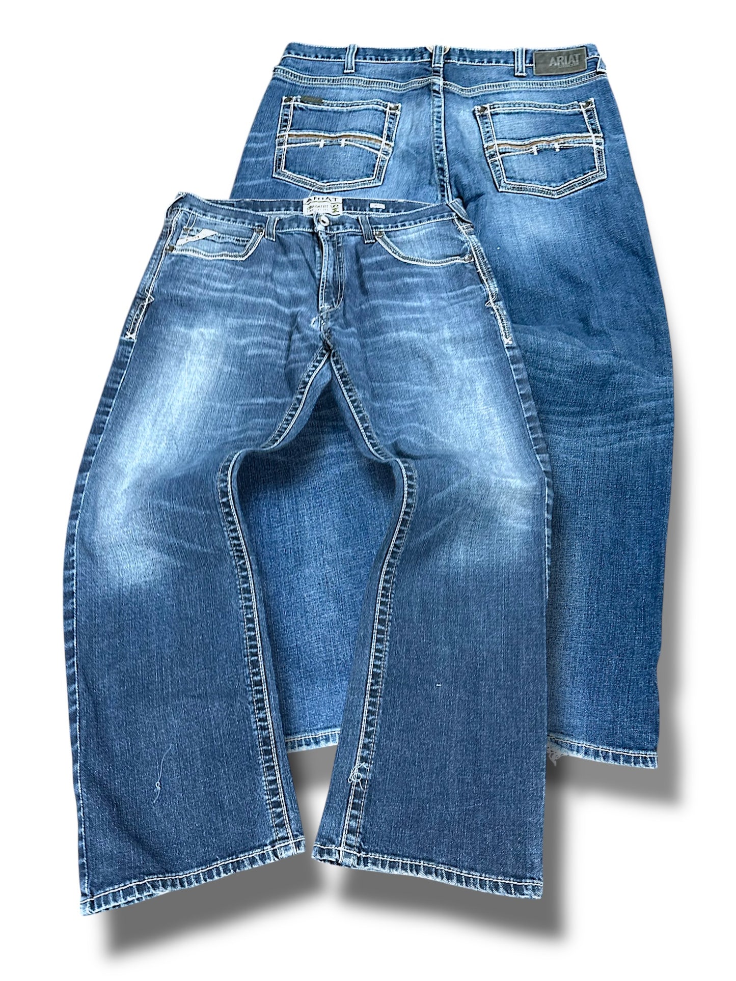 Vintage y2k Ariat Flared Jeans (XL)