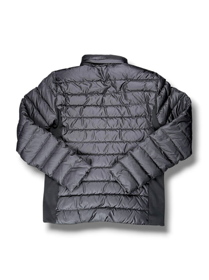 Vintage Emporio Armani Daunenjacke (S)