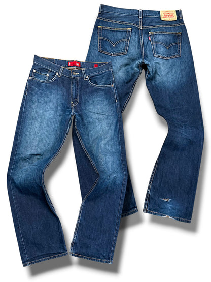 Vintage Levi’s Y2K Baggy Jeans (M)