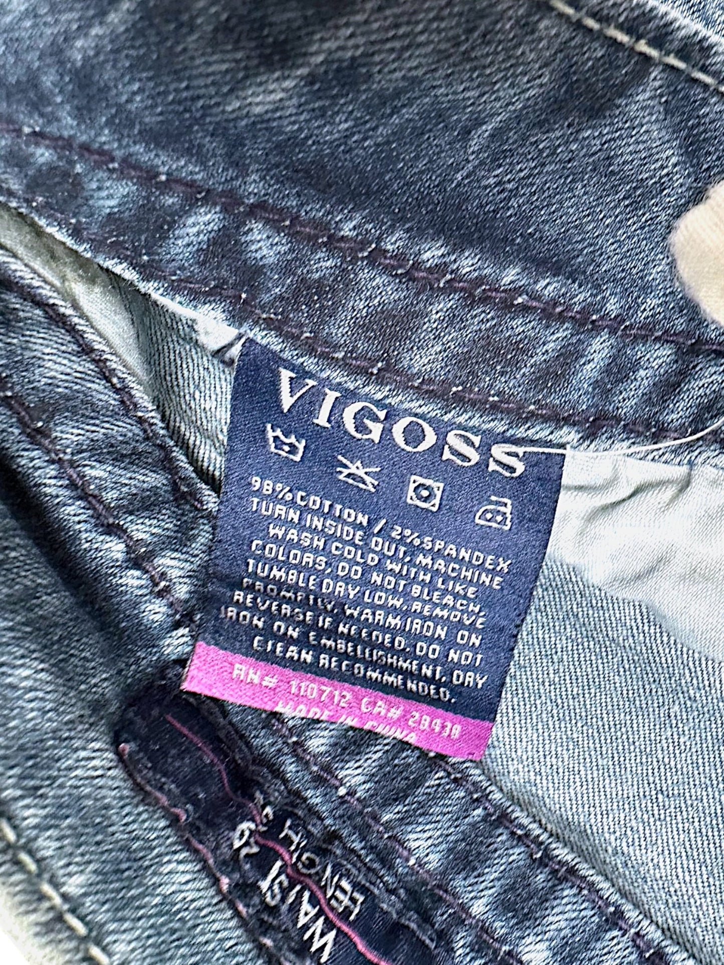 Vintage Embroidery Y2K Rock (L)