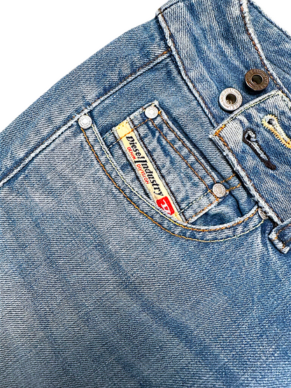 Vintage Diesel Y2K Low Waist Bootcut / Flared Damenjeans (S)