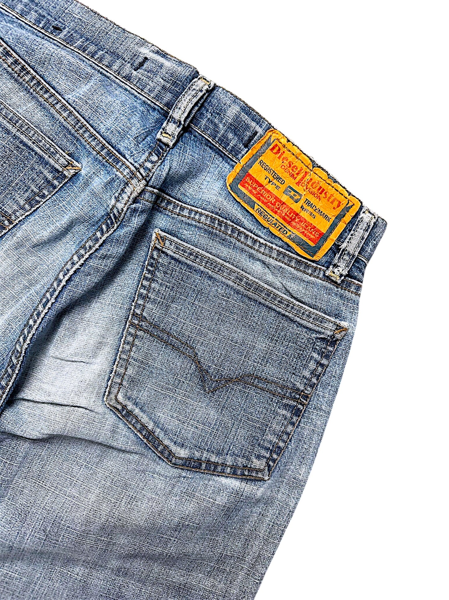 Vintage Diesel Y2K Straight Leg Damenjeans (S)