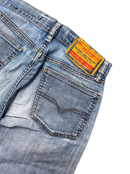 Vintage Diesel Y2K Straight Leg Damenjeans (S)