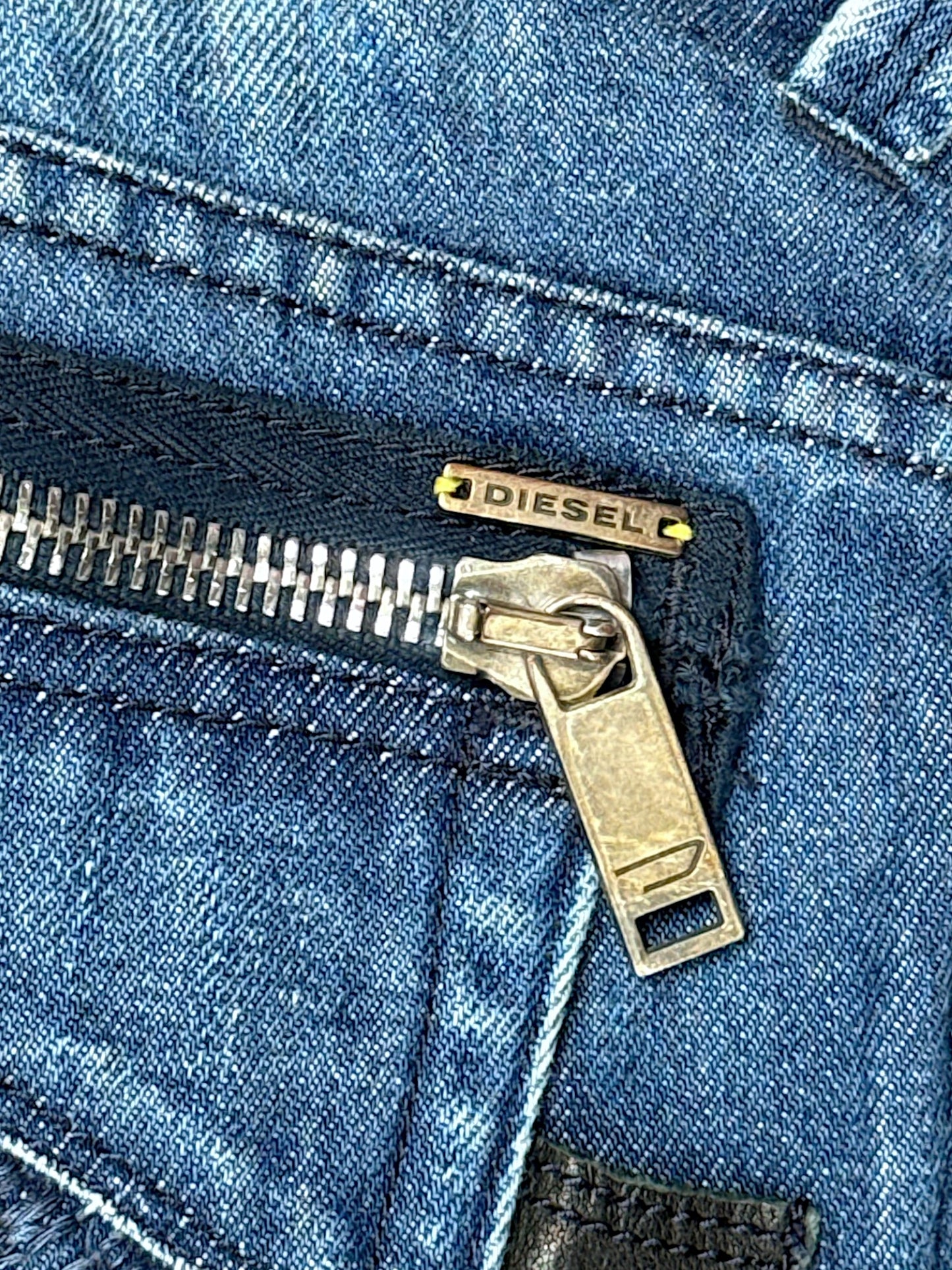Vintage Diesel y2k Jeans (S)