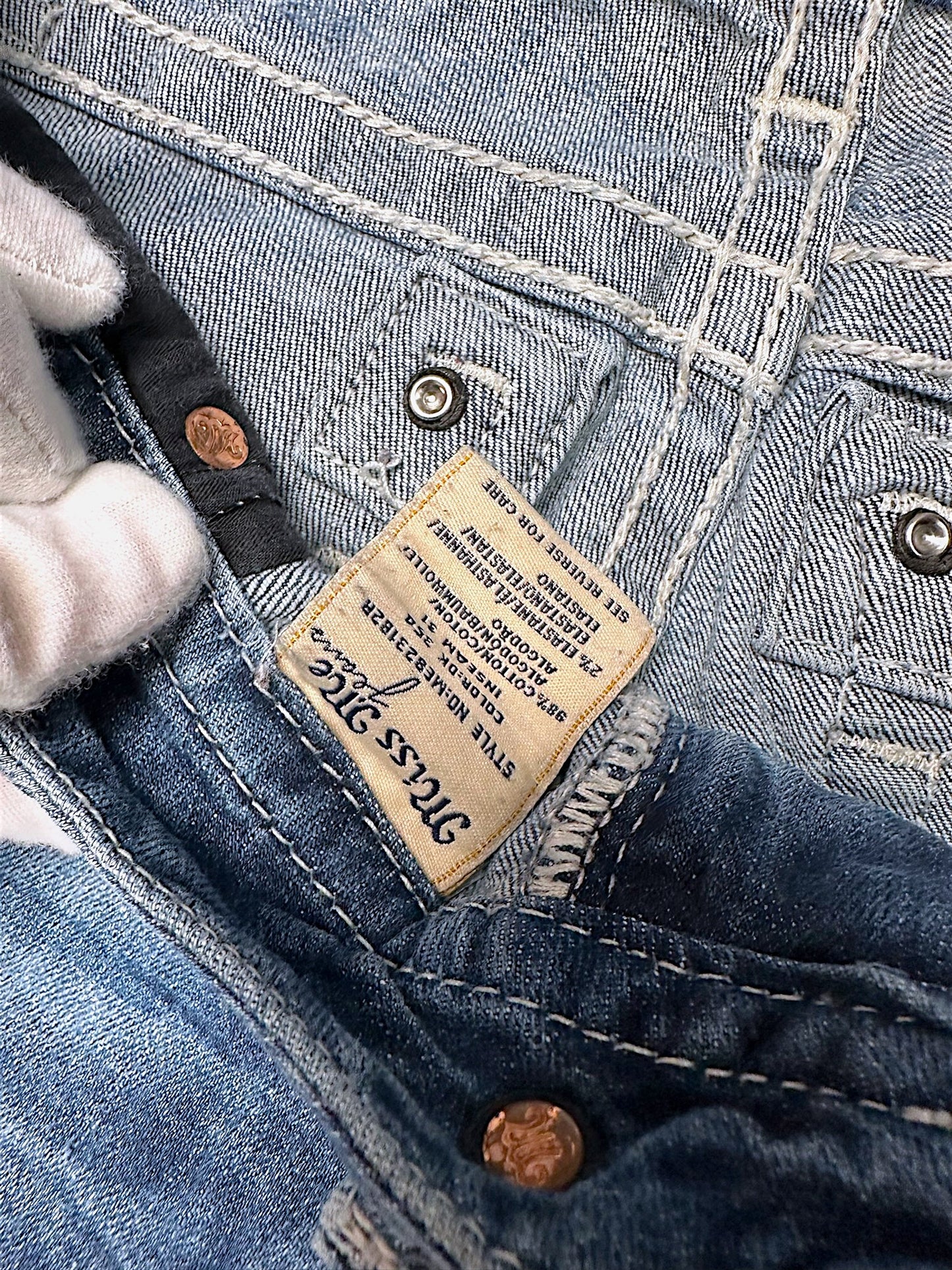 Vintage Miss Me Y2K Low Waist Bootcut Damenjeans (S)