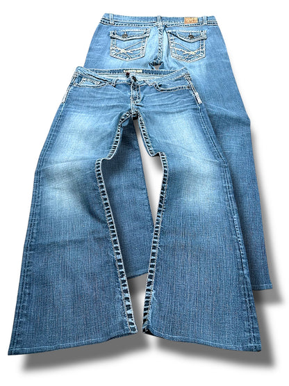 Vintage broderi Y2K lavtaljede damejeans med svaj (L)